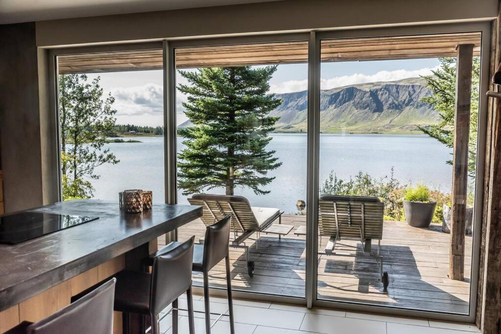 Luxury Lakefront Villa, Infinity Hot Tub And Sauna Grimsnes og Grafningshreppur Dış mekan fotoğraf