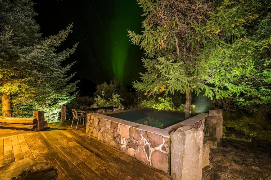 Luxury Lakefront Villa, Infinity Hot Tub And Sauna Grimsnes og Grafningshreppur Dış mekan fotoğraf